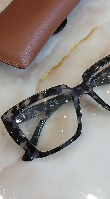 Окуляри для зору + 2.5 з футляром