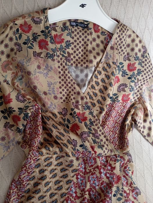 ZARA XS-S satynowa sukienka kombinezon kwiaty patchwork