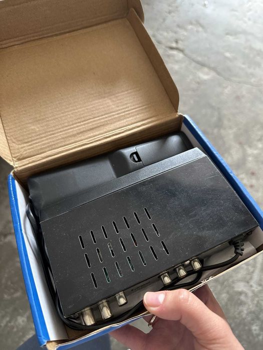 ТВ-тюнер U-002 DVB-T2 з Wi-Fi та USB