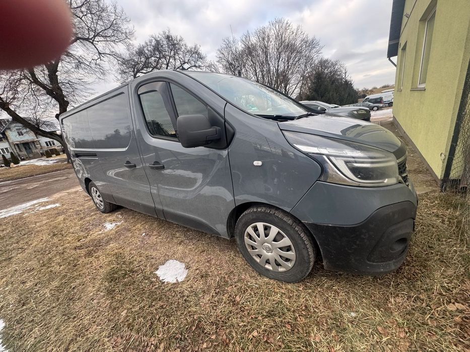 Renault TRAFIC  Pierwszy Właściciel / Zabudowa Sypialna / Cena 30.000 zł. Brutto