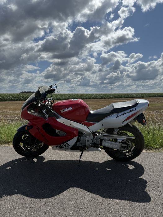 Yamaha Thunderace 1000r