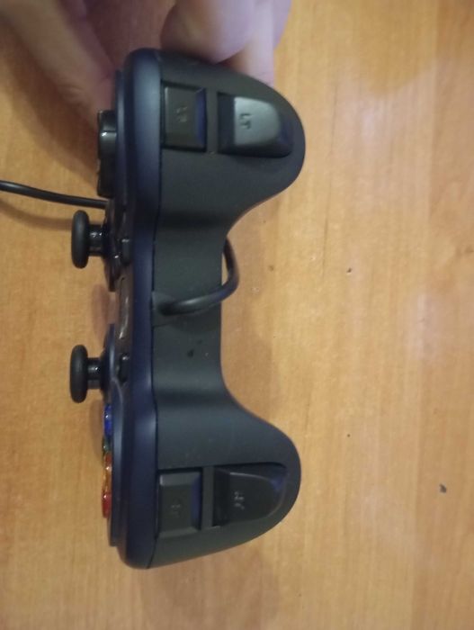 Провідний геймпад