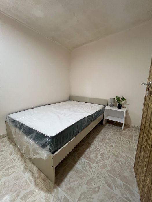 Quarto em almada