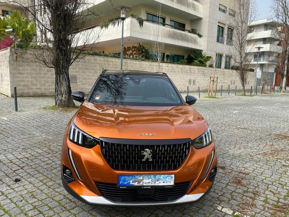 Peugeot 2008 Pack GT laranja impecável