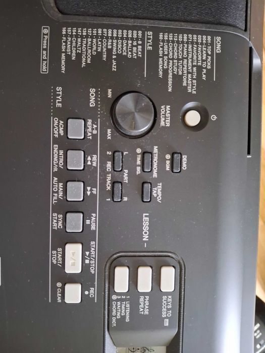 Keyboard YAMAHA PSR E363