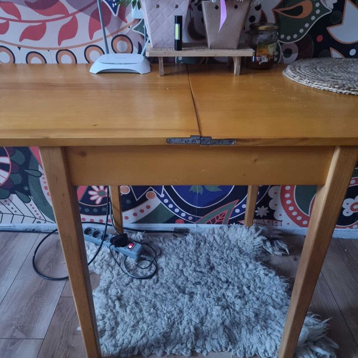 Стіл кухоний дерев'яний розкладний