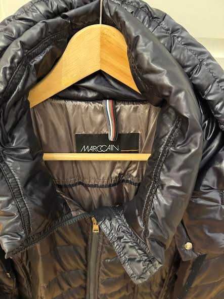 Granatowy płaszczyk puchowy Marc Cain