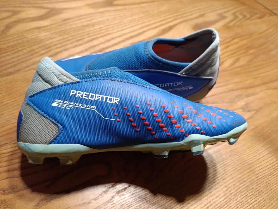 Buty piłkarskie - korki Adidas Predator r. 31