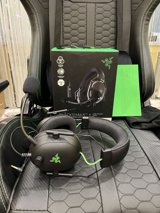 Наушники Razer BlackShark V2 + USB Sound Card.