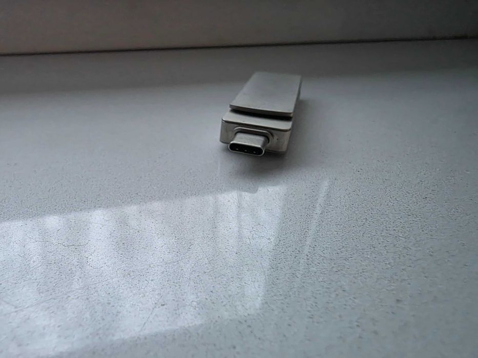 Pamięć flash pendrive USB i C Lenovo 2TB.