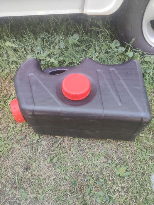 Zbiornik na szarą wodę 23L do przyczepy kempingowej