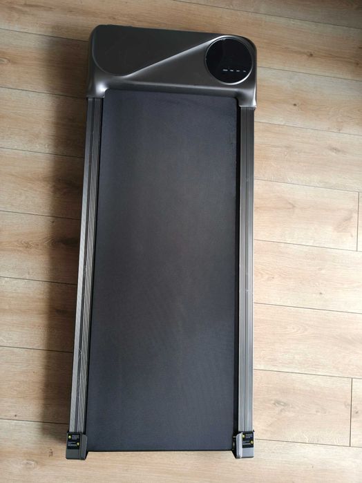 Bieżnia Elektryczna Płaska Pod Biurko 2.5HP do 6 km/h Sprawna