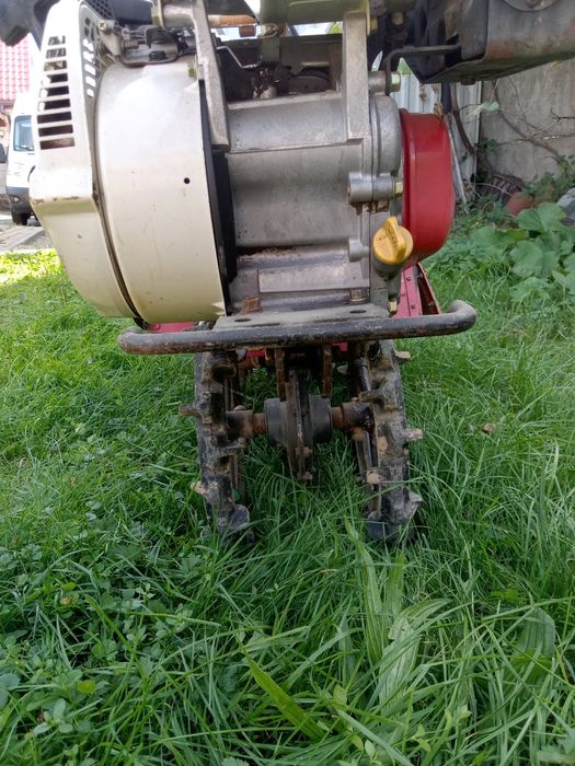 Glebogryzarka japońska   Honda