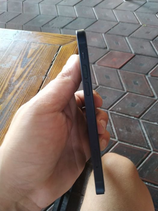 Iphone 12 с гарантією