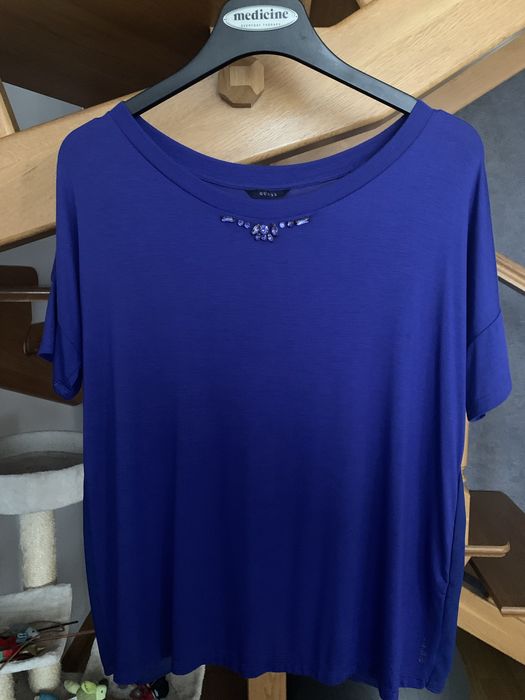 Bluzka Guess kobaltowa, elegancka ( oversize ) roz M