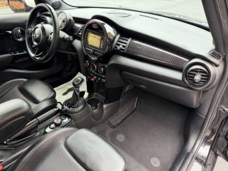 Mini Cooper S 4door      2017