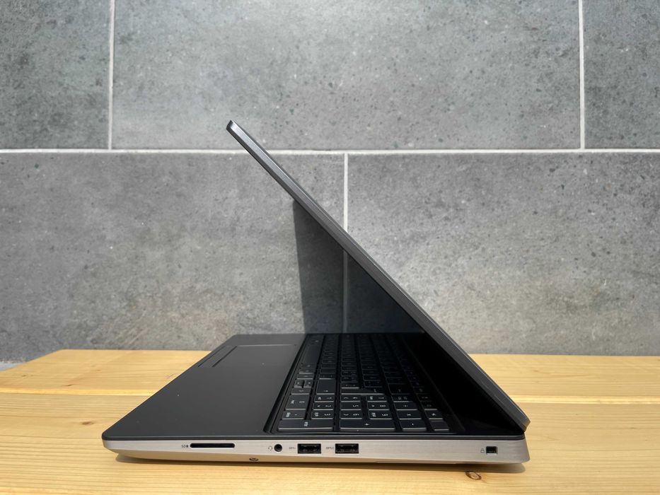 Dell Precision 7550/i9-10885H/64Gb/1TB/15"/IPS/RTX 5000 (16Gb)Гарантія