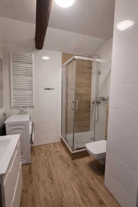 Klimatyczne 2-pokojowe mieszkanie na rynku – Bieruń Stary