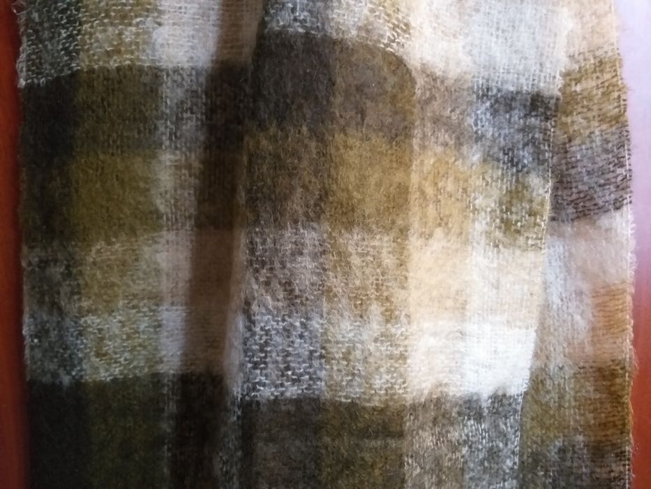 Продаю Шарф, махеровий.