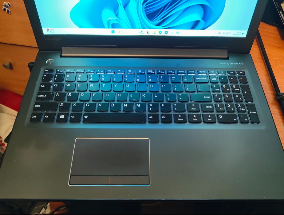 Lenovo Ideapad 320-15/i5 7200/8GB RAM/GeForce 940 4 GB