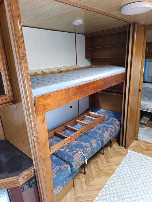 Caravana Hobby 610 (1990) — Eixo Duplo / Com Documentos / Ideal p/ Projeto ou Terreno