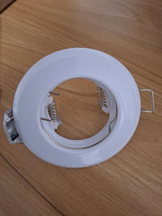 Oprawy halogenowe kanlux i koloreno