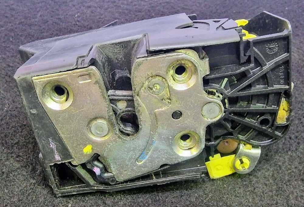 Fechadura / Fecho Porta Frente Esquerdo 805039362RE - DACIA SANDERO II