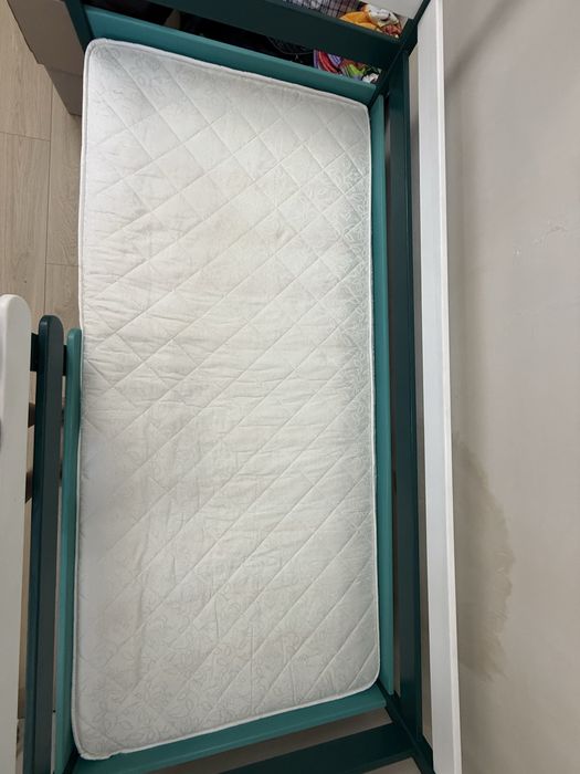 Дитяче ліжко 90*200 з матрацом