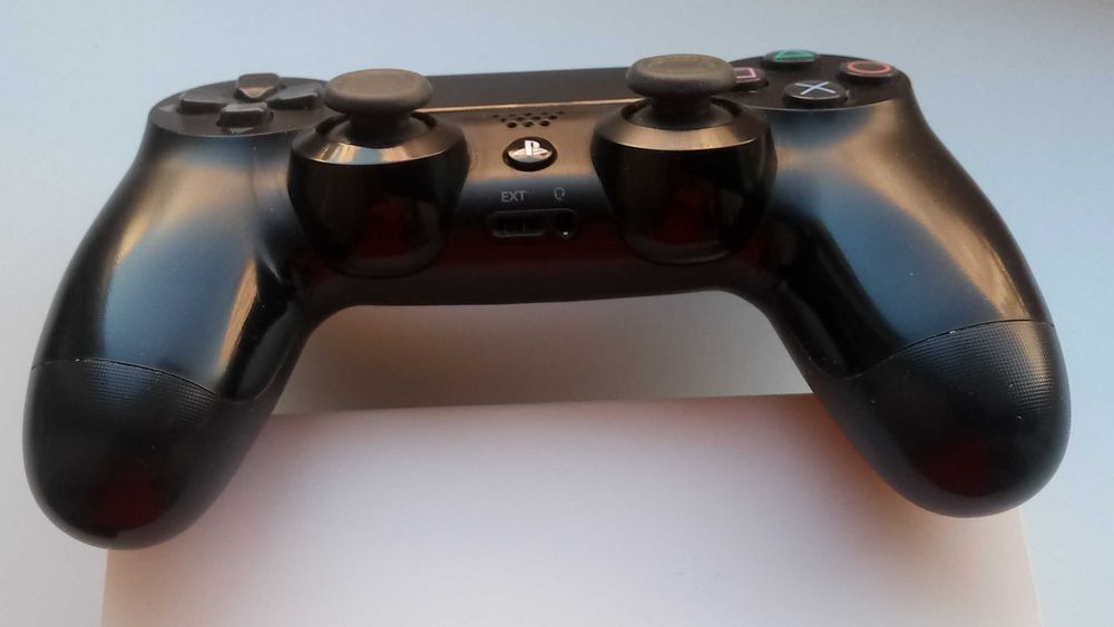 Pad SONY oryginalny PS4 DualShock 4 Jet Black V2 - CUH-ZCT2E stan BDB.