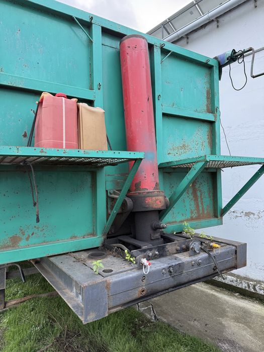 Продам полуприцеп зерновоз НПС 2250