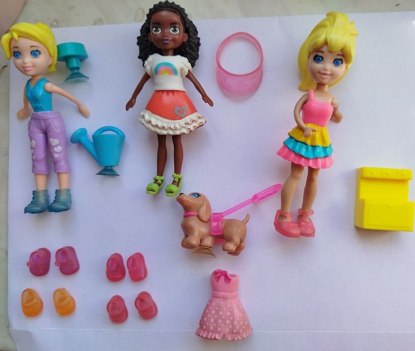 Polly Pocket brand woll