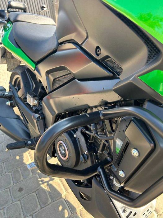 Продам мотоцикл BAJAJ DOMINAR D400
