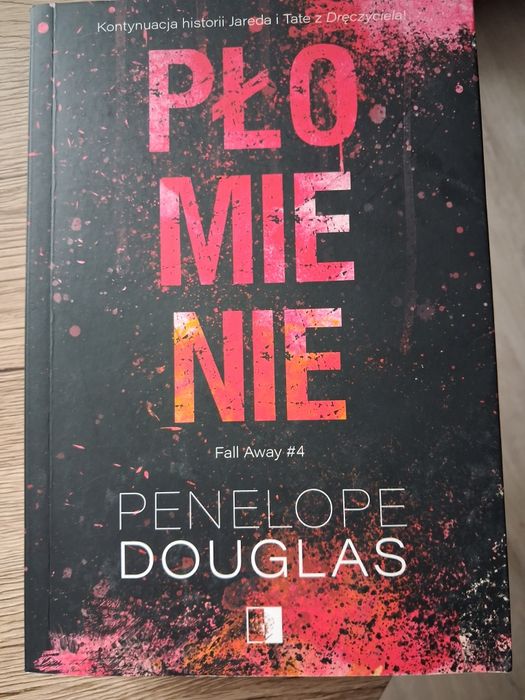 Dręczyciel Penelope Douglas 4 tomy