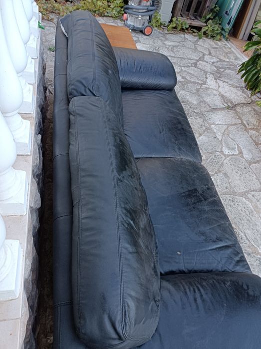 Sofá em pele genuína