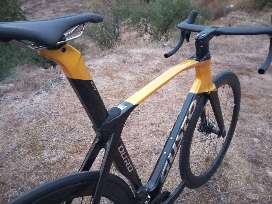 Gusto Duro EVO Full Carbono