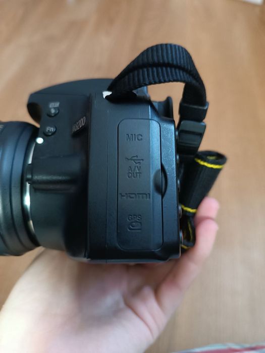 Продам фотоапарат Nikon D3200 з аксесуарами 

---

### Продаю Nikon D3