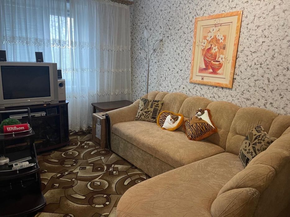 Квартира 3-кімнатна (район АТБ, стоматології дента люкс)