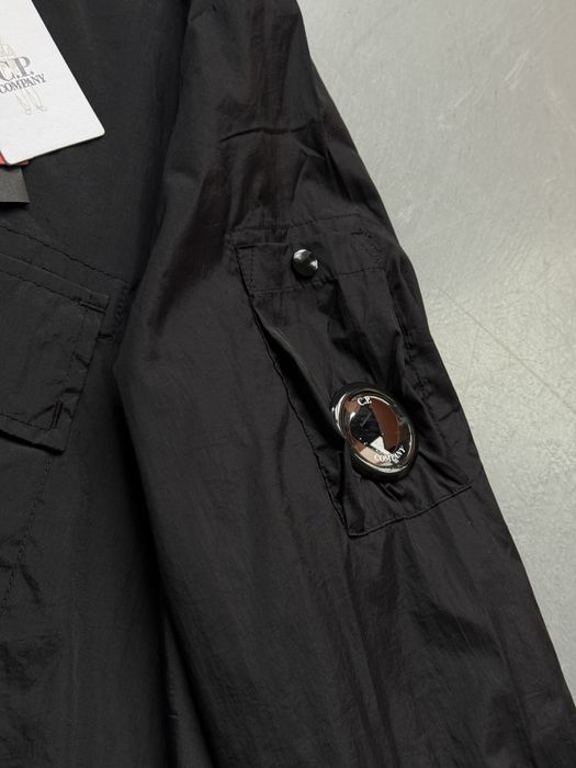 Сорочка на замку C.P. Company нейлонова/ овершот  зип сипи компани