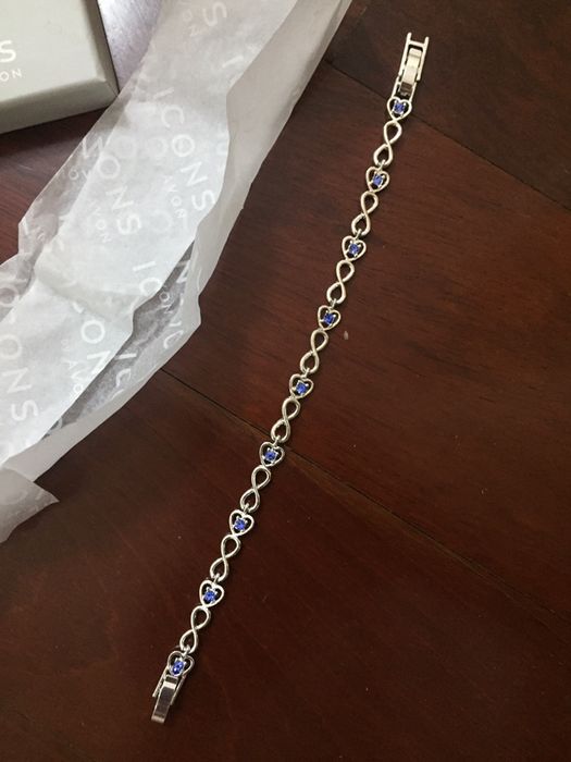 Pulseira icons da avon