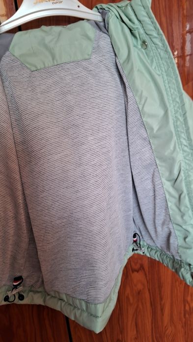 Куртка весна,осінь.