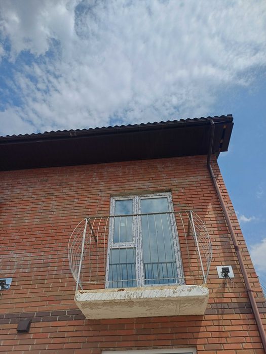 Продам приміщення комерційного призначення
