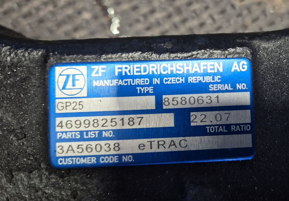 Zwrotnica Piasta R L wózek widłowy Toyota ZF G​P​2​5 46​9​9​82​5​1​87