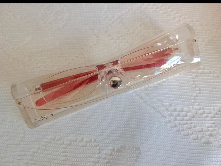 Okulary do czytania w etui +2.5