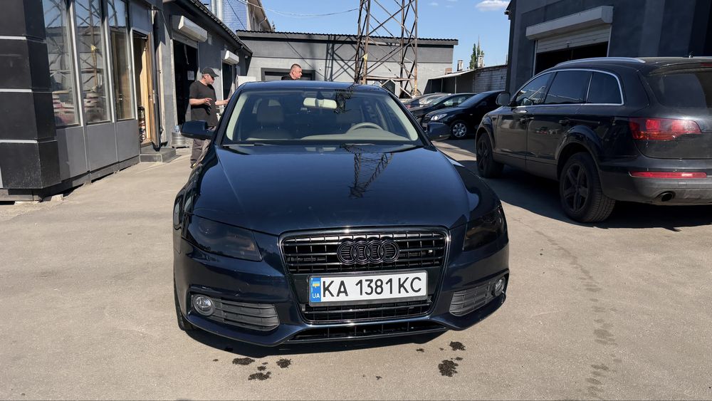 Ауді А4B8 Quattro Premium