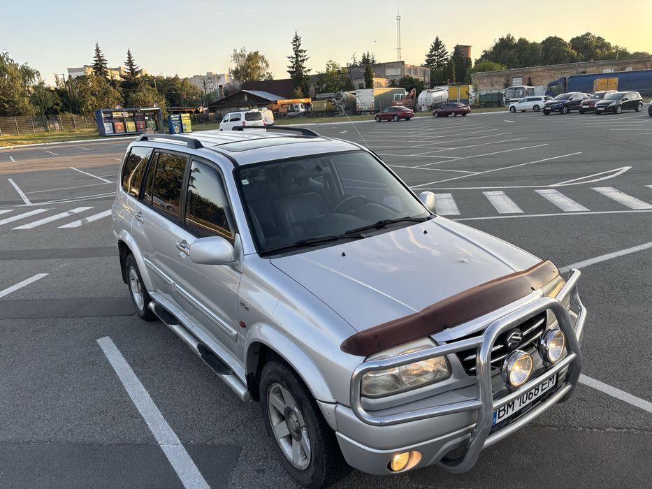 Suzuki Grand Vitara, 2003, 2,7 газ/бензин, 330 т.км