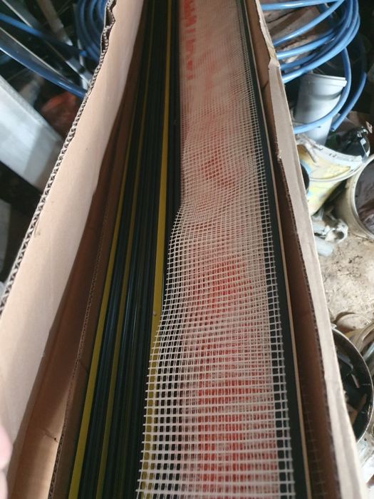 Listwa PVC przyokienna z uszczelką i siatką BP13 mini, bella plast