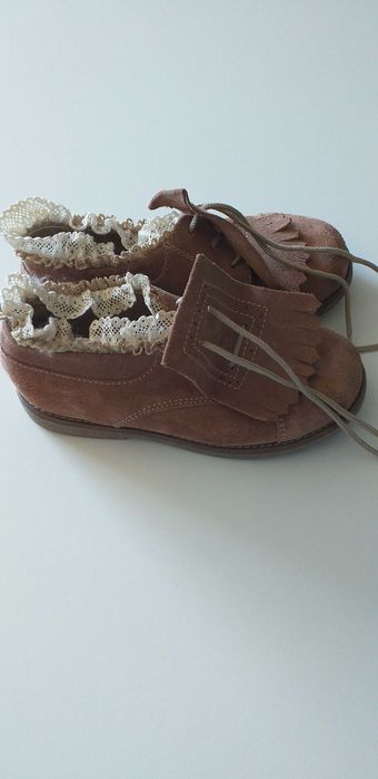 Carneiras para crianca tamanho 32 como novo