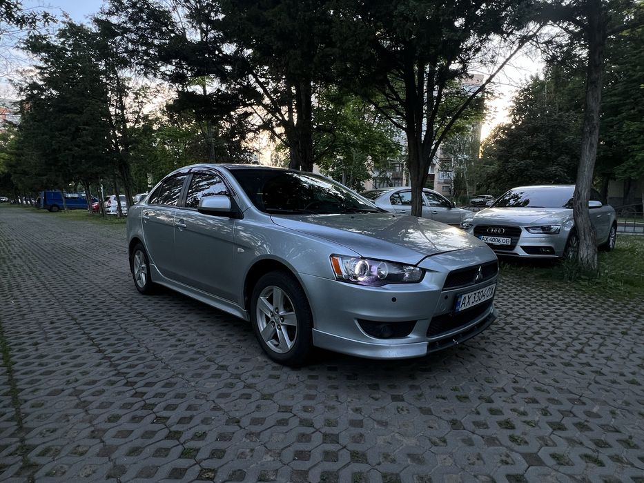 Mitsubishi LANCER 10 1.5 автомат Хозяин