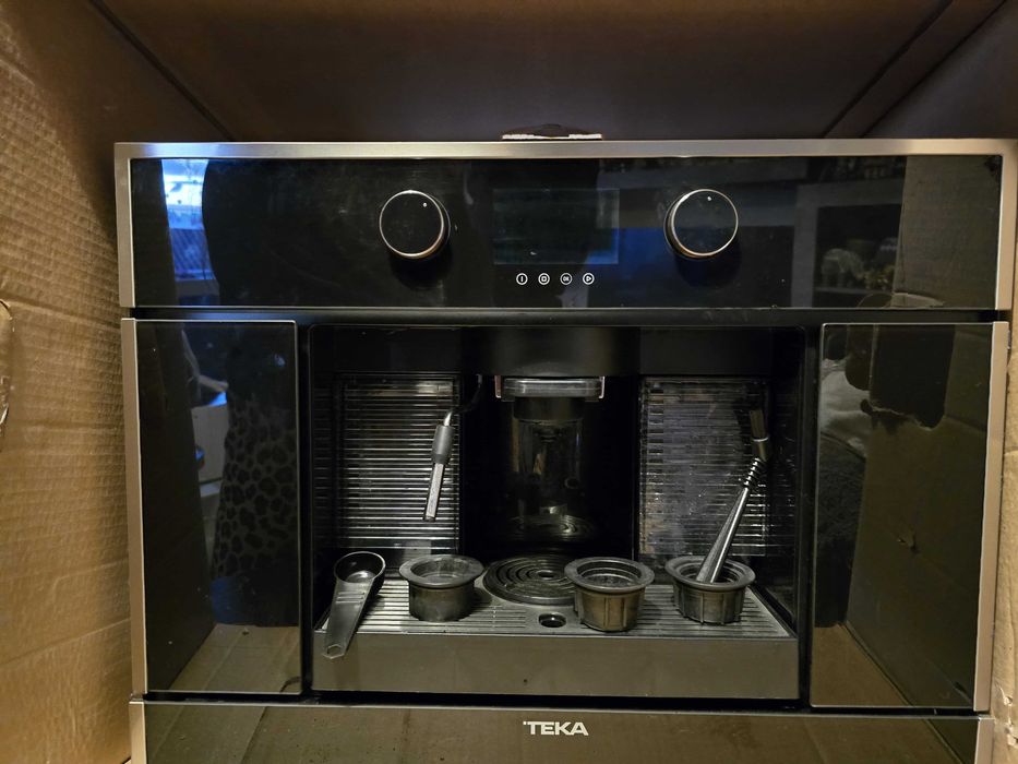 Máquina de café de encastre Teka CLC 835 MC (1L - 15 bar -Inox)