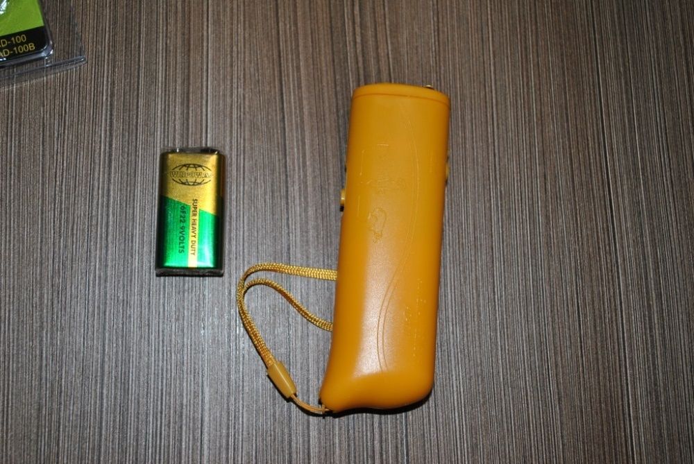 Ультразвуковой отпугиватель собак AD-100